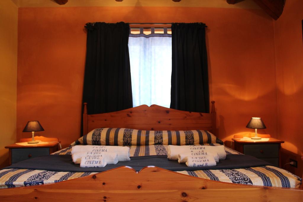 Mombercelli Holiday Home Ca' Del Cinema الغرفة الصورة